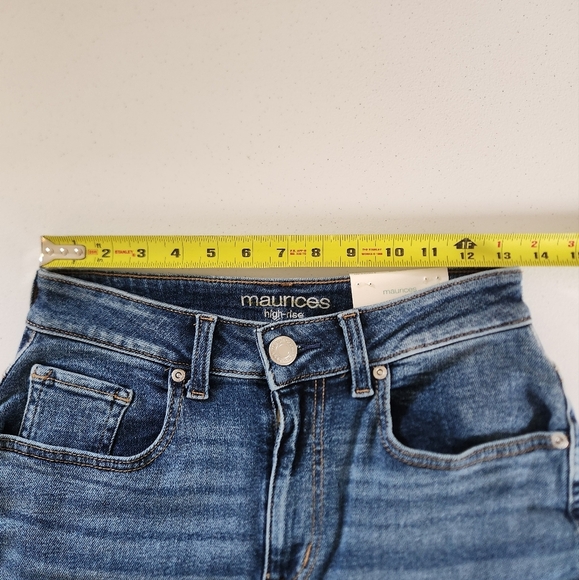 Maurices Vintage High Waisted Rise Girlfriend Jeans Stretchy New NWT Size 4 - Picture 7 of 11